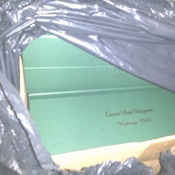 EMPTY CUVEE DOM PERIGNON Bottle VINTAGE 1993 Box - Picture 4 of 4